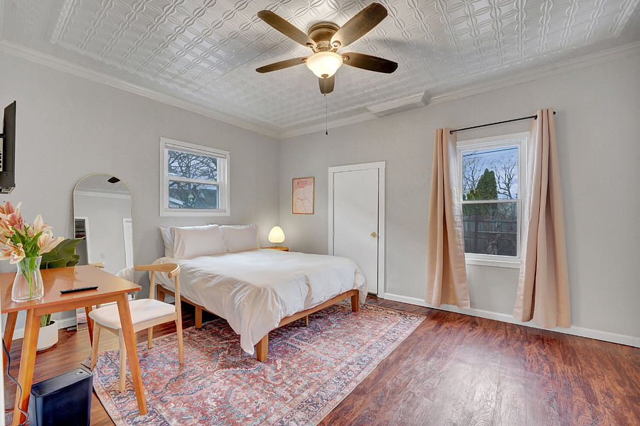 Queen Bedroom 2