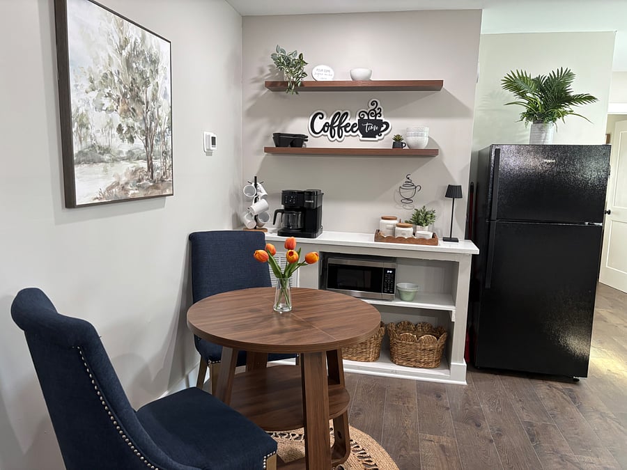 Dedicated coffee bar with Keurig that has a multi or single cup feature. Additionally, you can create your cold brew on this machine!