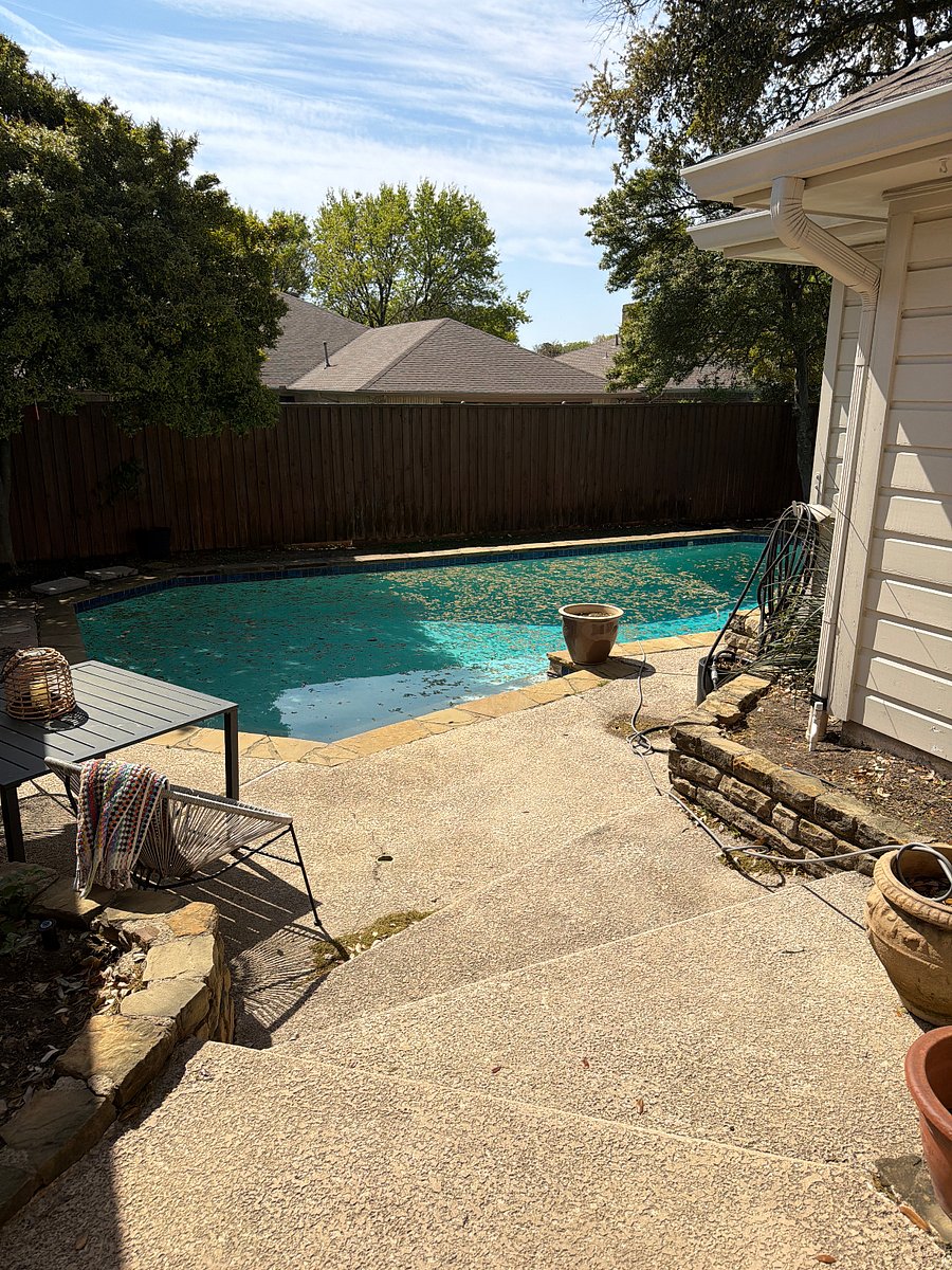 Private pool to use. March-April does have pollen. Nine months of the year, the pool water is crisp and clear.