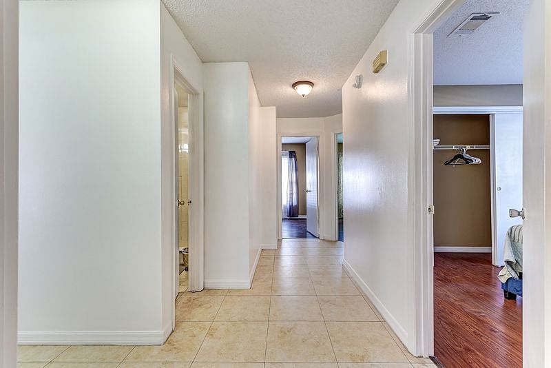 Furnished Finder property 976883_1 photo 12