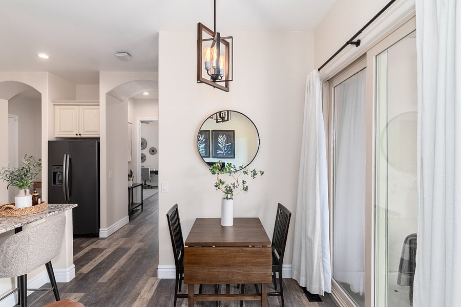 Dining table - extends to seat four