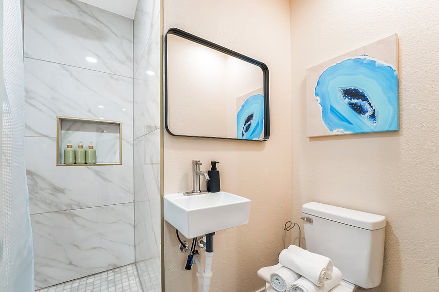 Secondary Bathroom 1