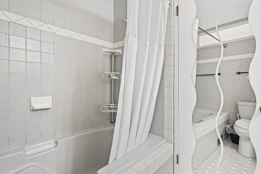 Bathroom2