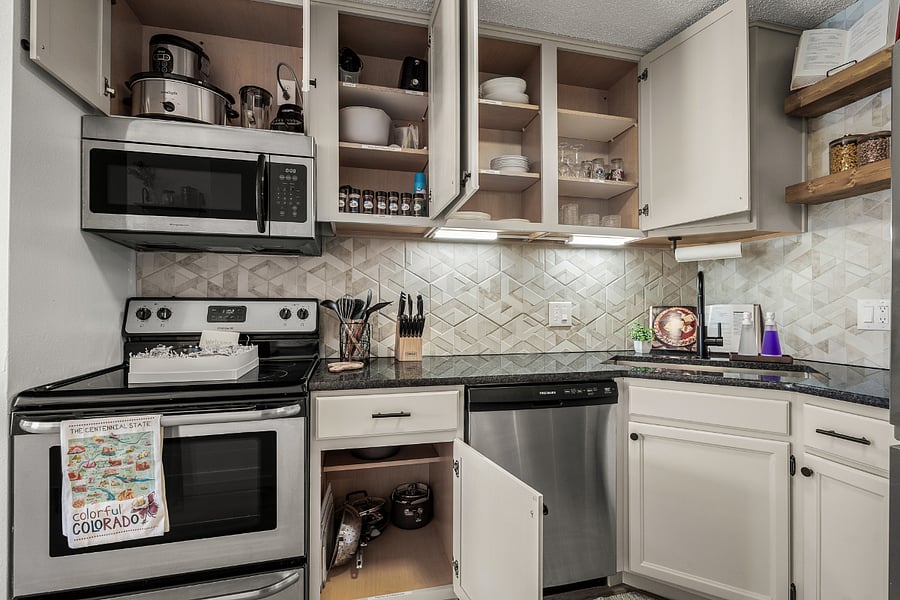 FULL Kitchen fully stocked to make a meal at home
