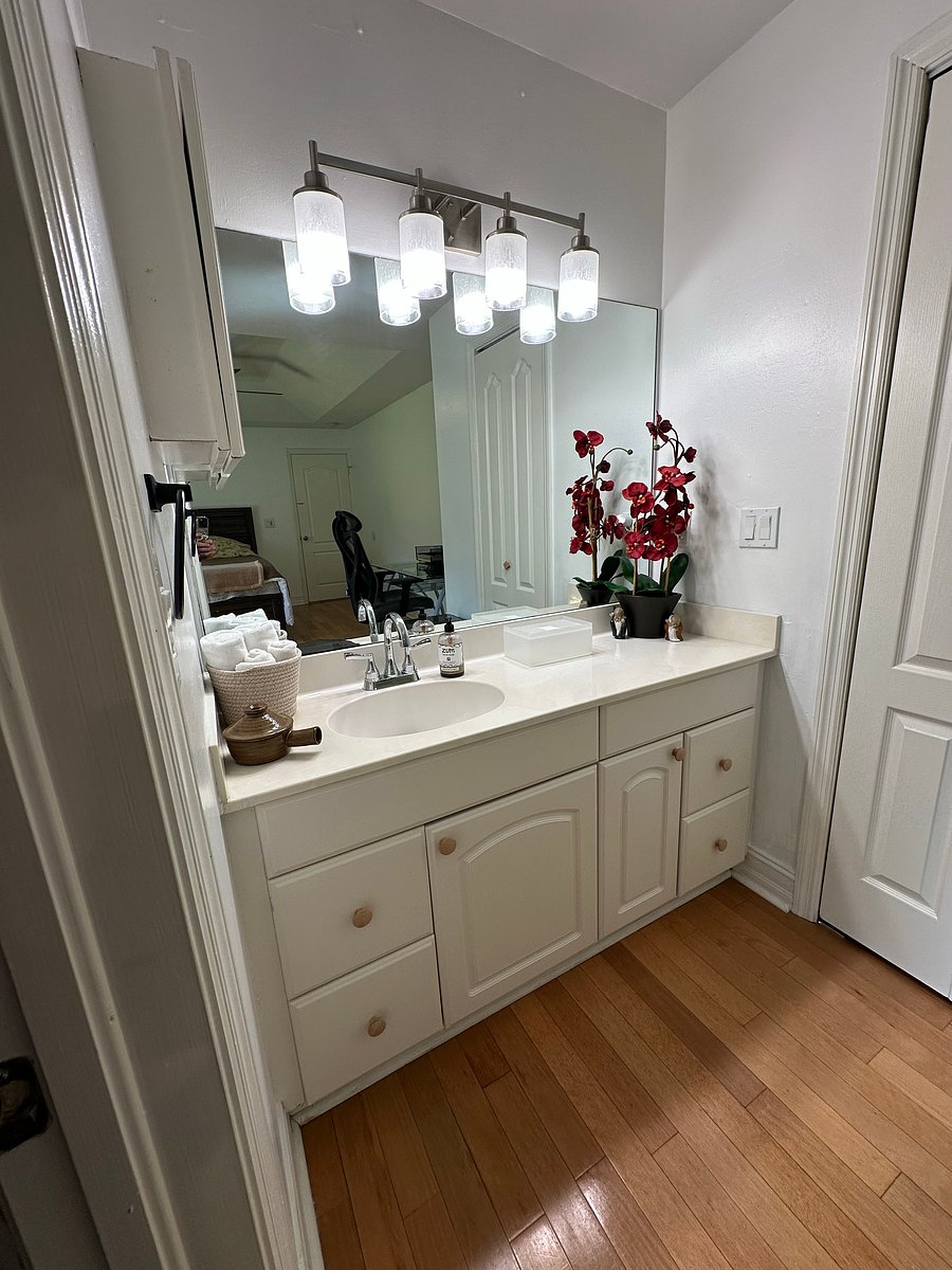Vanity 