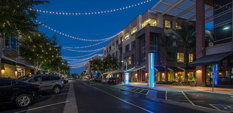 15 min. walk to High Street restaurants and shops; Live music, car shows, weekend farmer's market and new Sprouts Headquarters