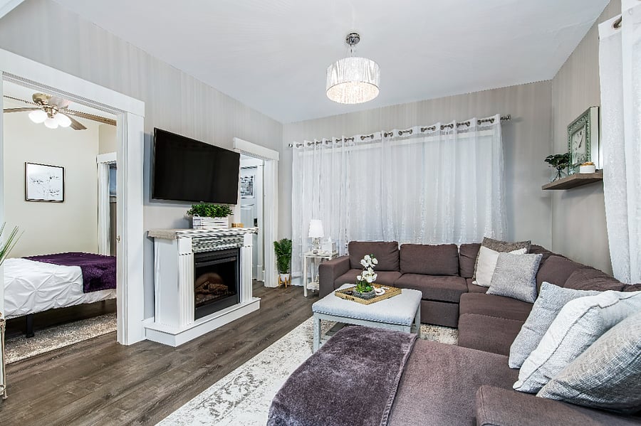 Living room with electric fire place and 50" Samsung smart tv