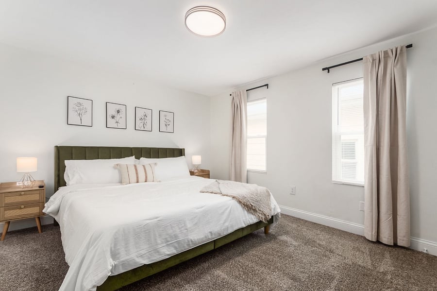 Bedroom 1-King Bed