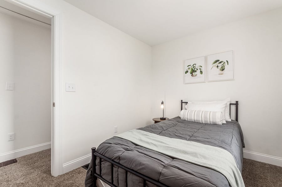 Bedroom 3- Twin Bed