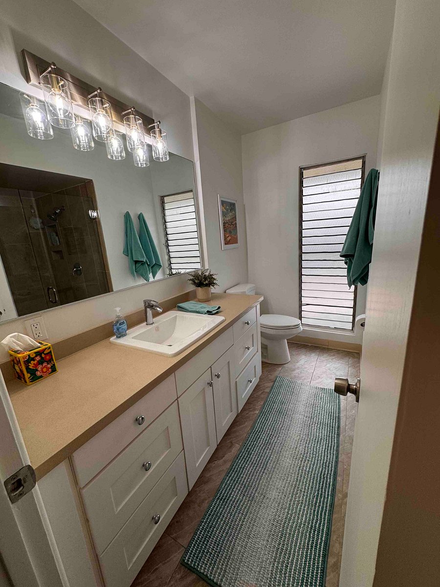 Second bathroom space