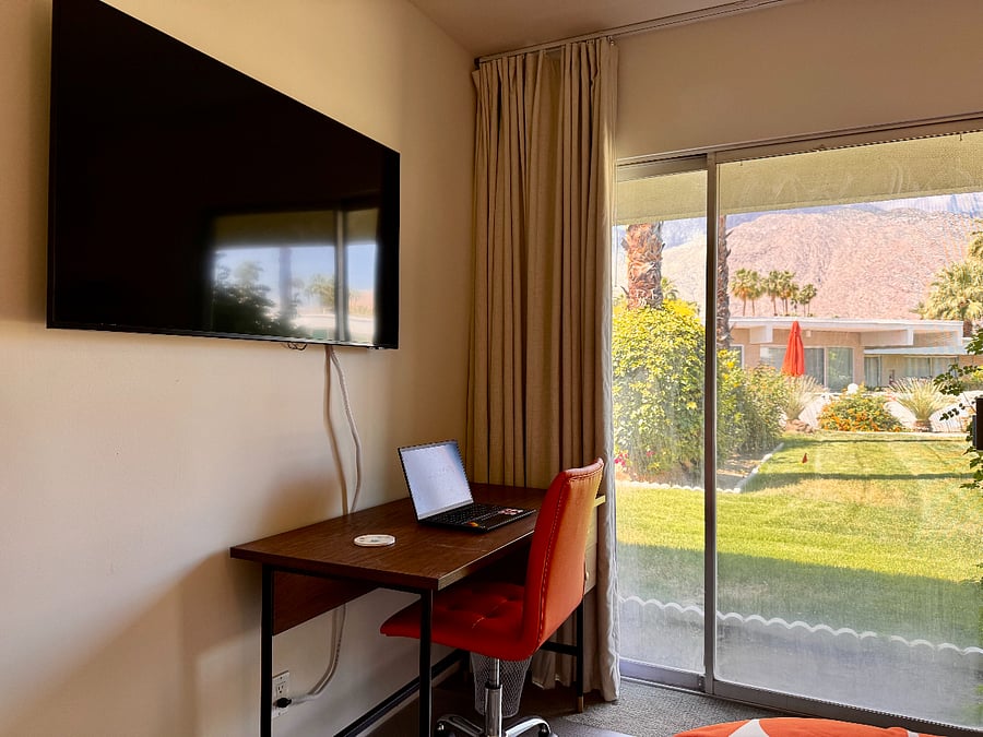 Second bedroom TV and office