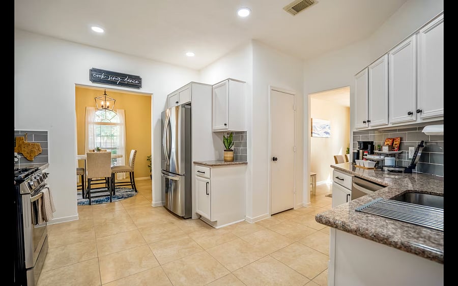 Full size refrigerator 