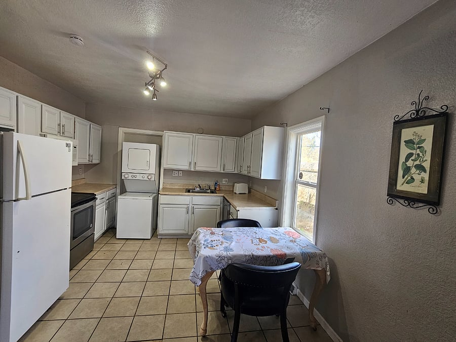 Furnished Finder property 977655_1 photo 4