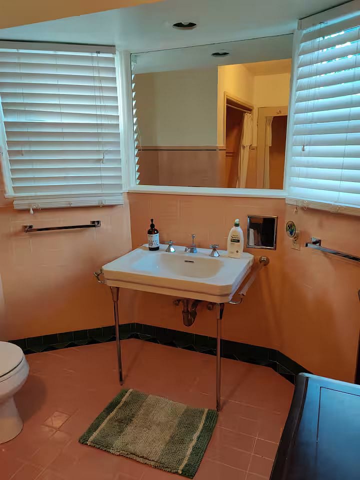 Furnished Finder property 977702_1 photo 27