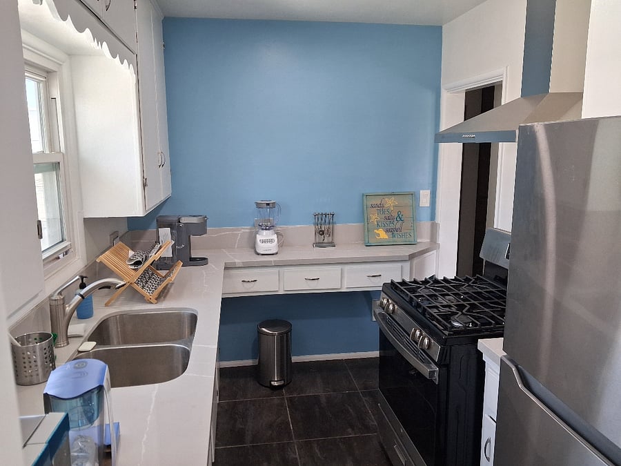 Kitchen 1.