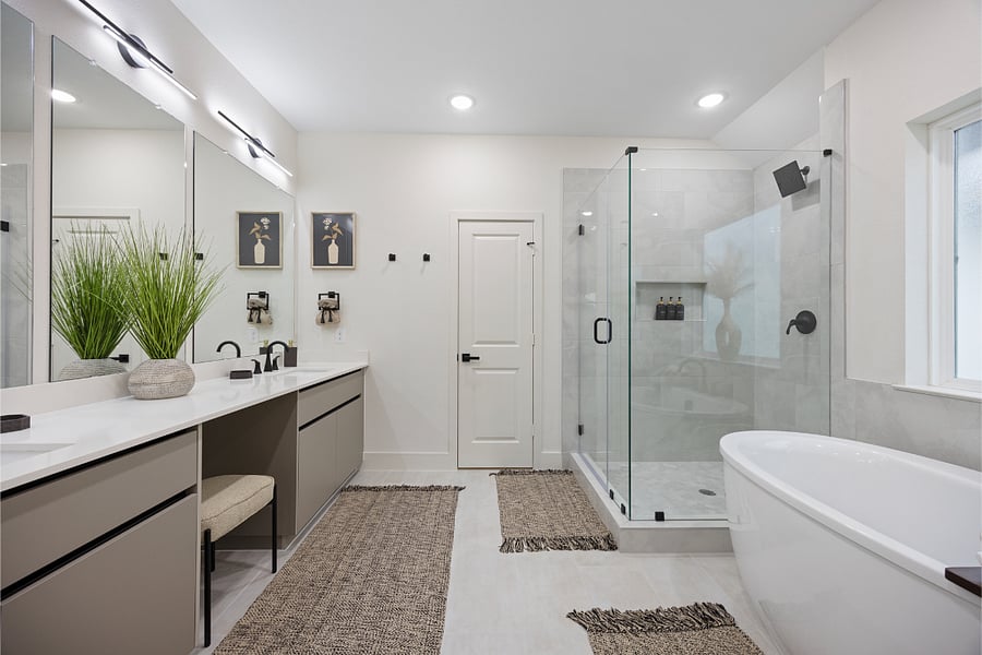 Primary bath ensuite