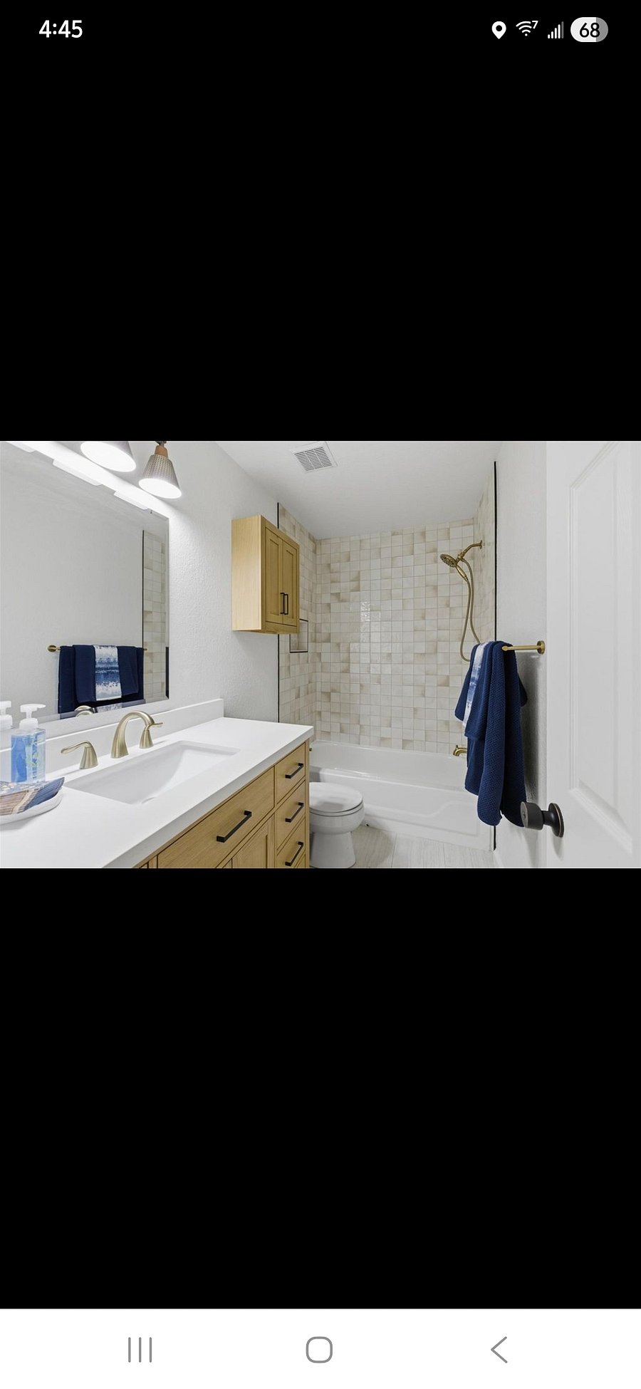 Here is the 2nd bathroom that the other 3 bedrooms share.  Every room will have their own set of 2 each- bath and hand towels and wash cloths. 