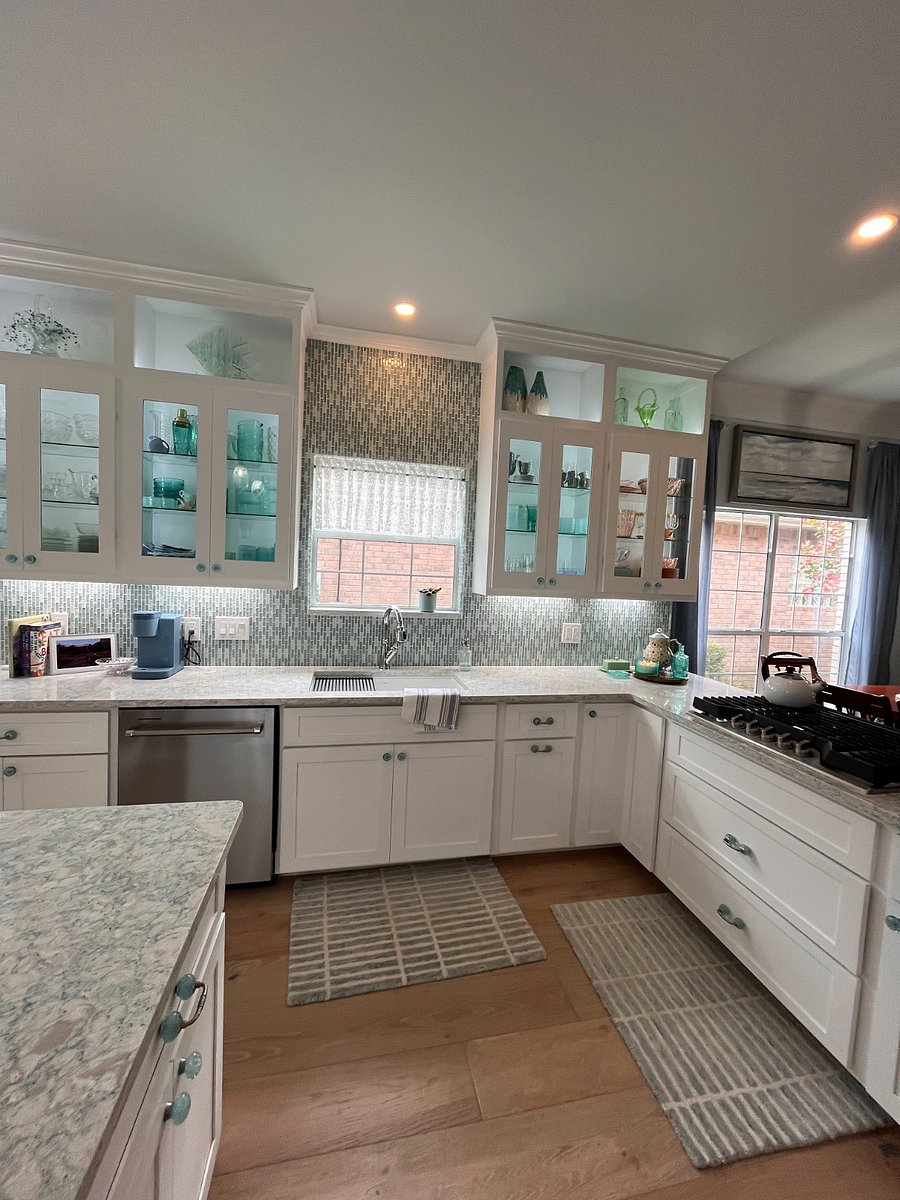 Beautifully, Bright remodeled kitchen with all new appliances.