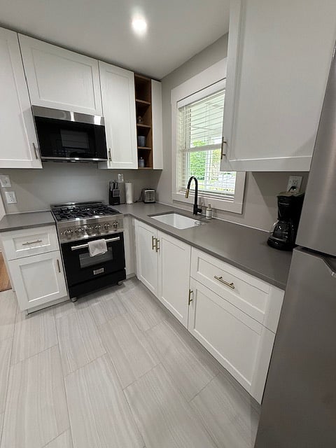 Furnished Finder property 978016_1 photo 3