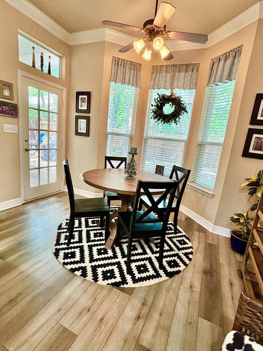 Kitchen nook