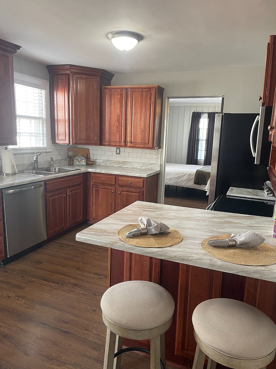Fully equipped kitchen. 