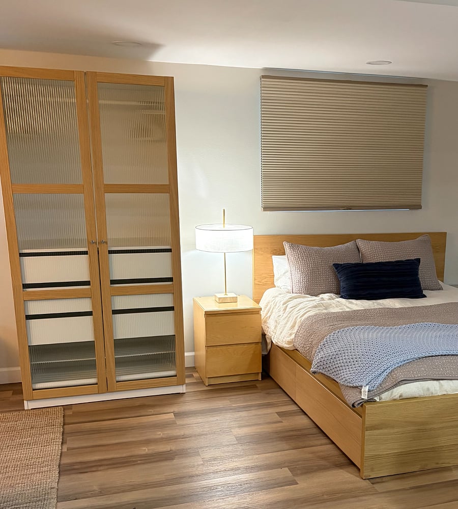 Bedroom area with luxury bedding