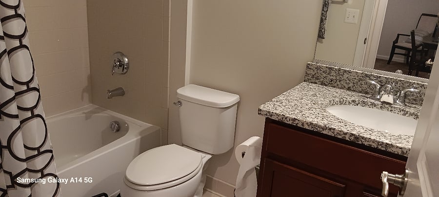 Full Bathroom