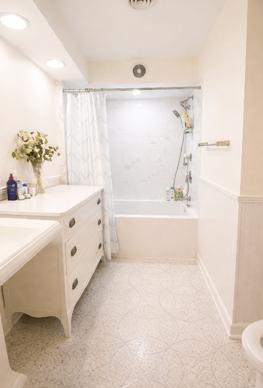 bathroom #3 with tub