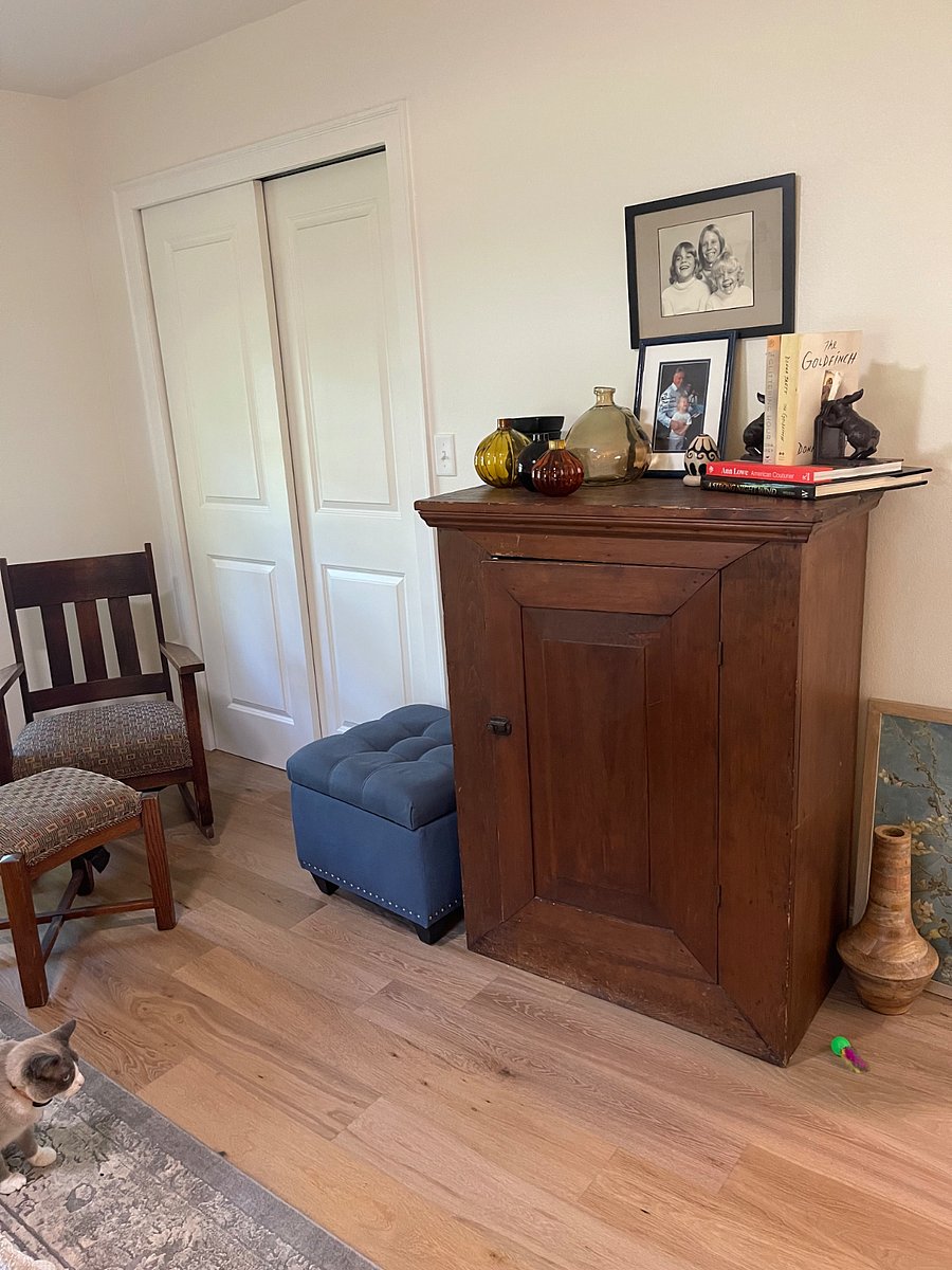 Guest bedroom