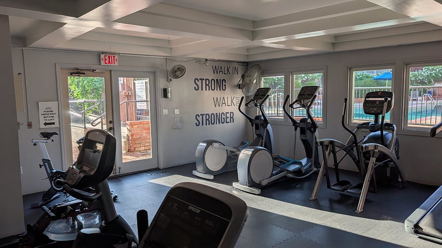Gym - Treadmills & similar