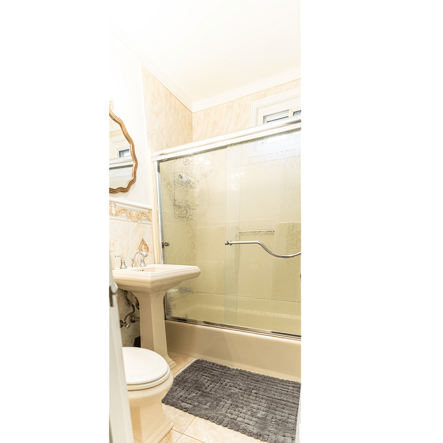 1st Floor Bathroom