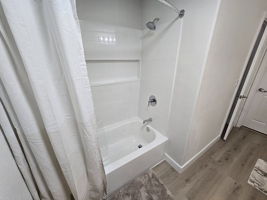 Furnished Finder property 978376_1 photo 25