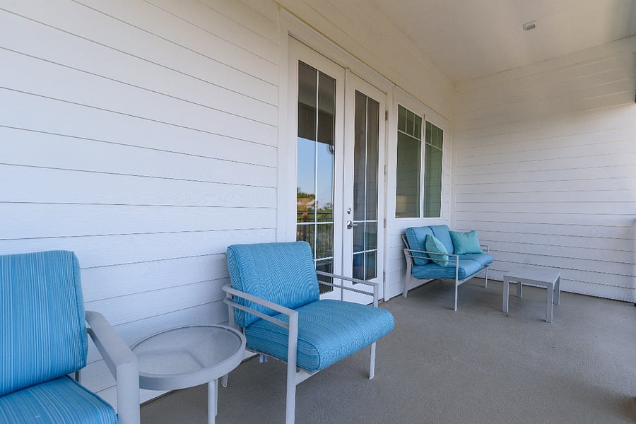 Relaxing Balcony Seating