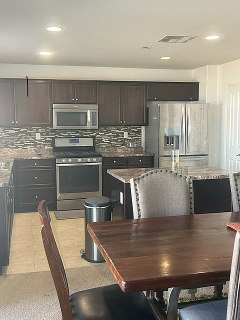Furnished Finder property 978579_1 photo 3