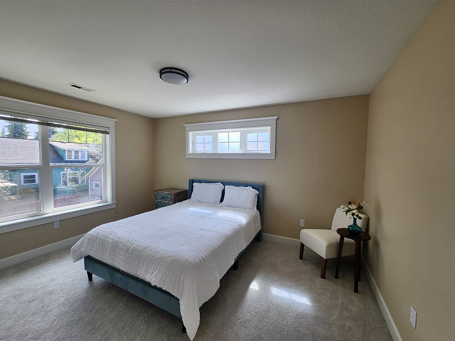 Bedroom 1
Beautifully appointed guest bedroom with a queen bed, soft linens, and a calm, inviting ambiance.