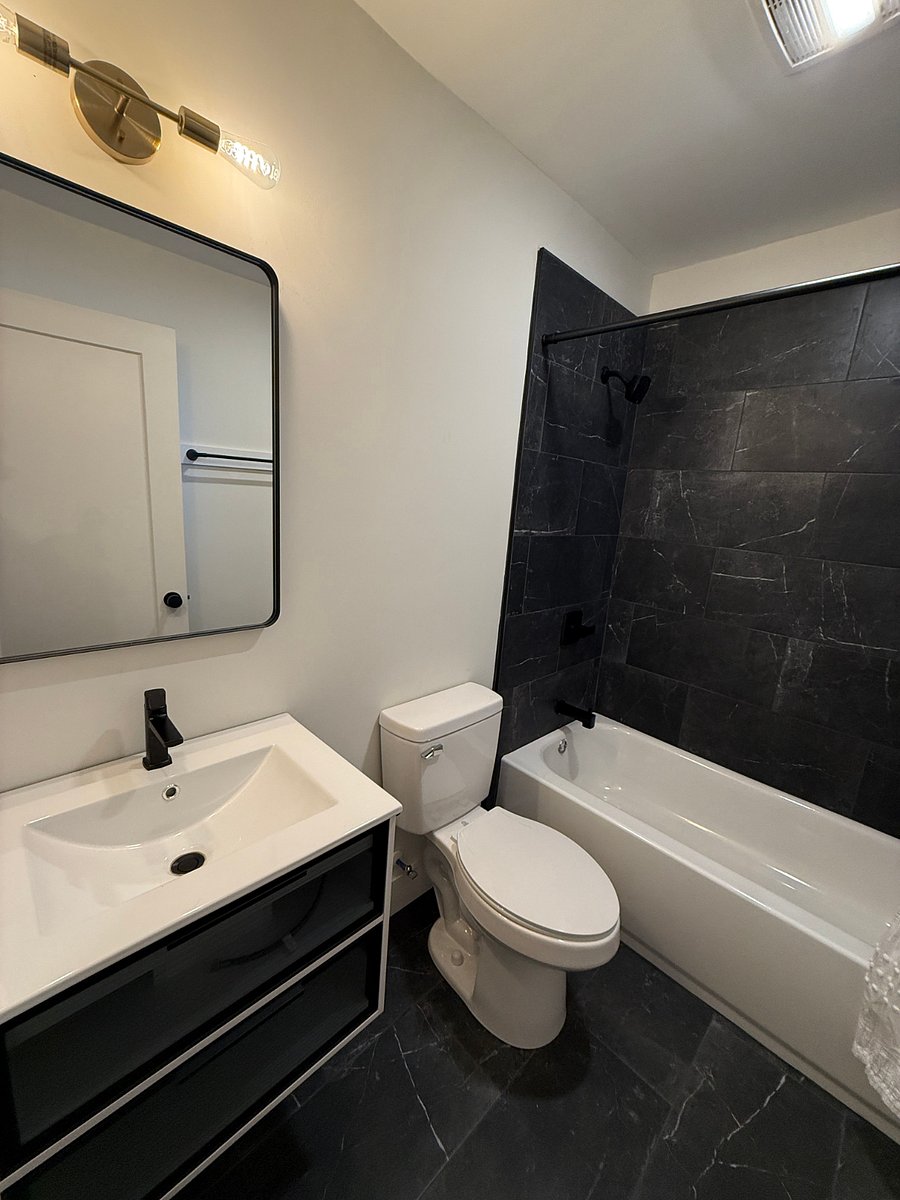 Furnished Finder property 978607_1 photo 3