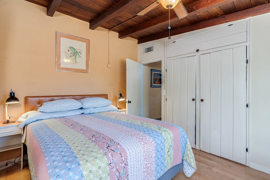 bedroom 1, closet