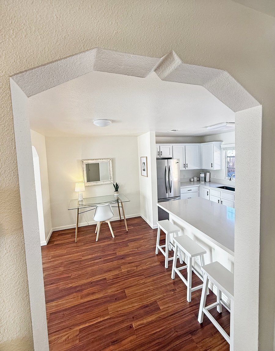 Mid-Century modern architectural details