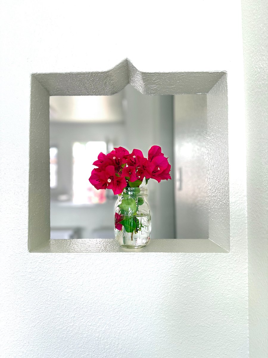 Mid-Century modern architectural details