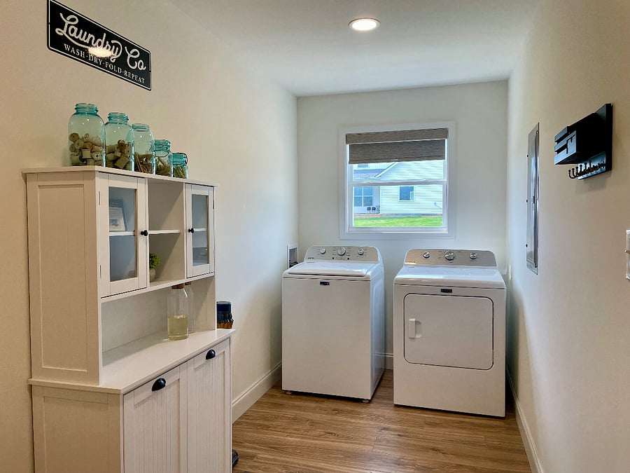 Utility Room - Washer & Dryer