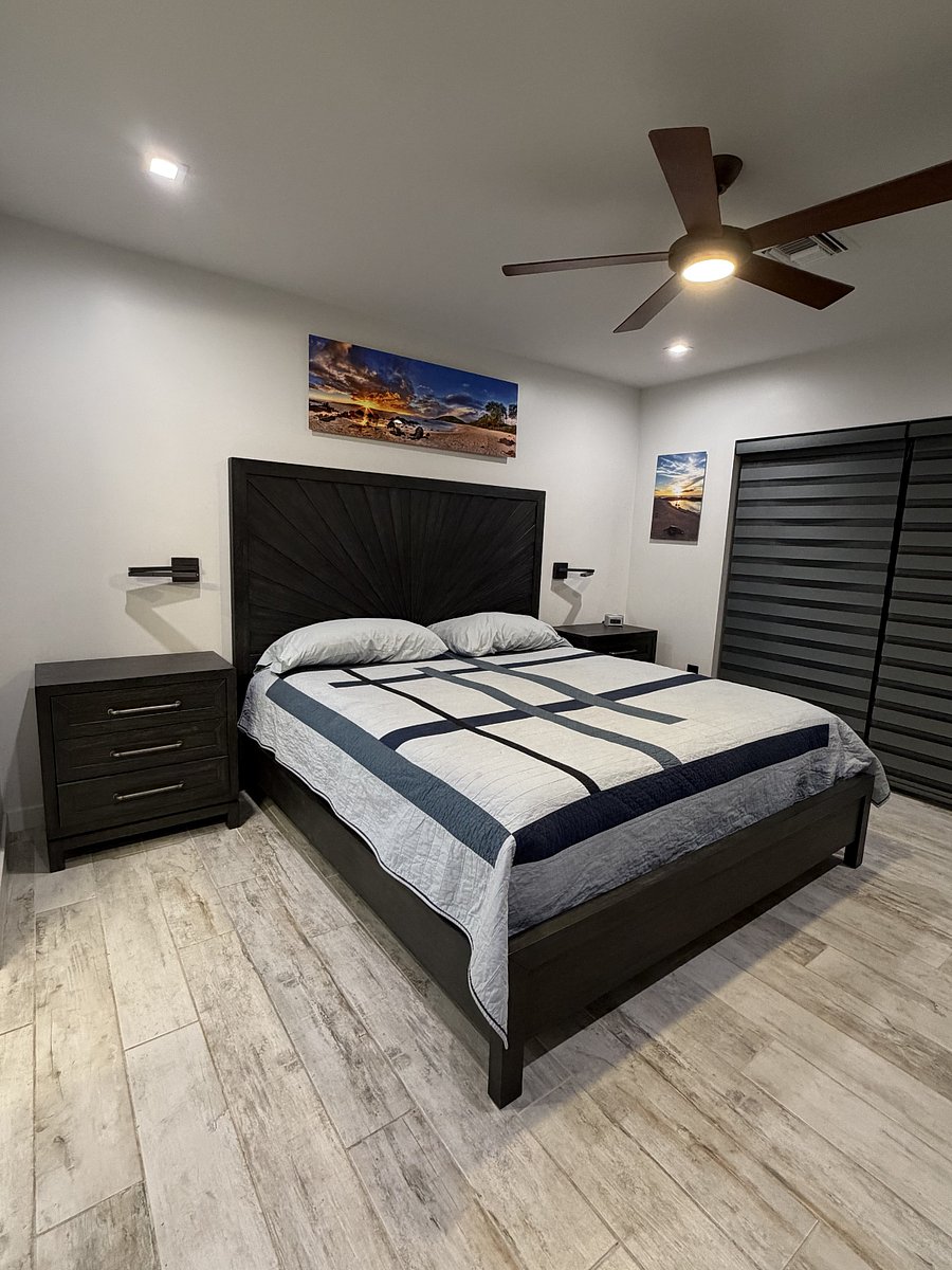 Master Bedroom with King Bed, side reading lights.