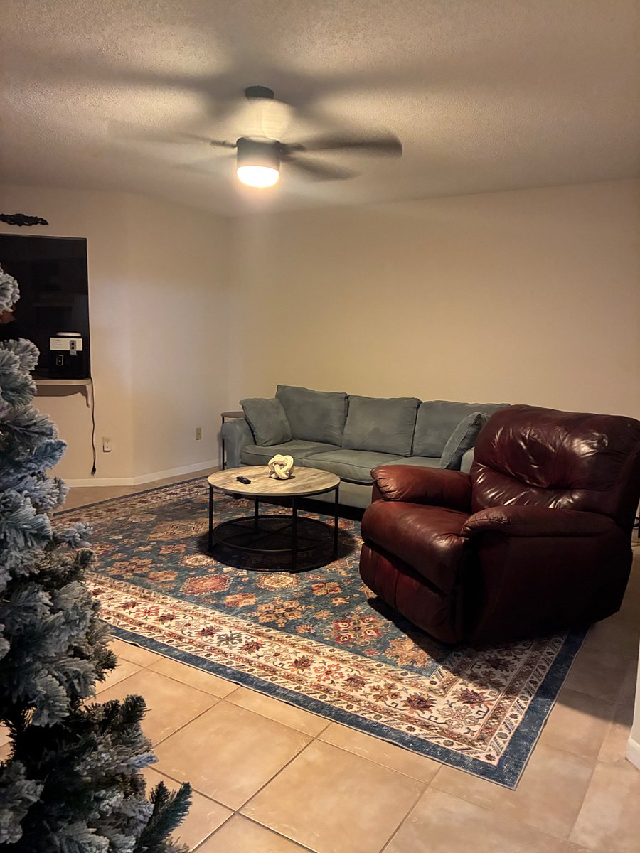 Furnished Finder property 978813_1 photo 2