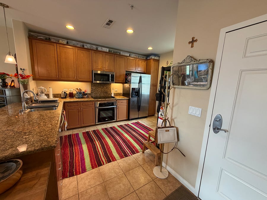 Entrance to main living area. Coat/hat/purse rack.