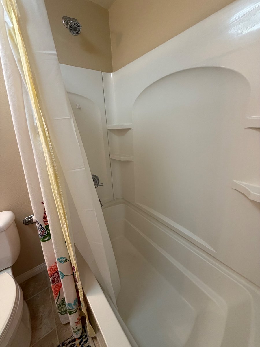 soaking tub in your en-suite bathroom. There will be shampoo, conditioner and soap.