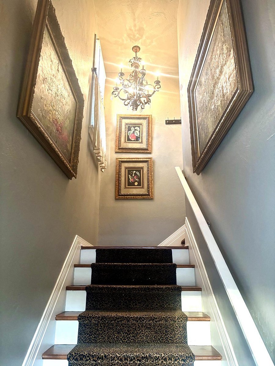 Enclosed Entry to your private retreat