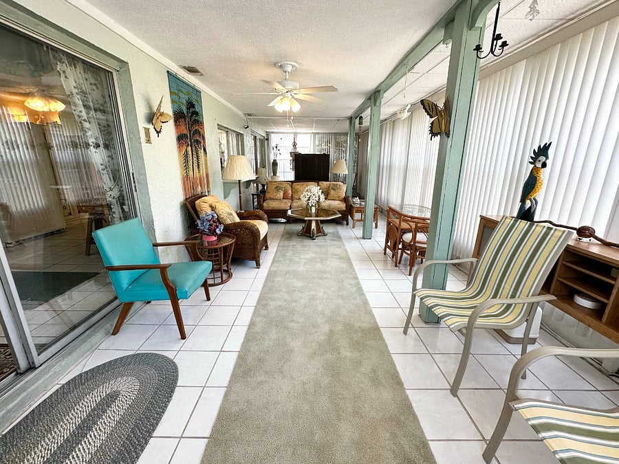 sunroom windows and screens