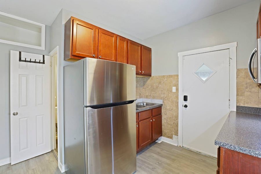 Full kitchen. Includes:
Baking sheet, coffee, coffee maker, cooking basics, dishes and silverware, freezer, hot water, kettle, microwave, refrigerator, oven, stove, toaster, wine glasses.