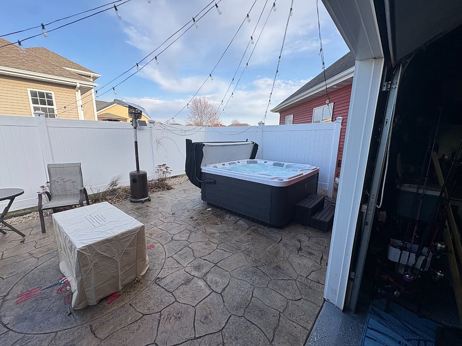 Hot tub