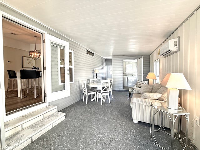 2nd Living Area