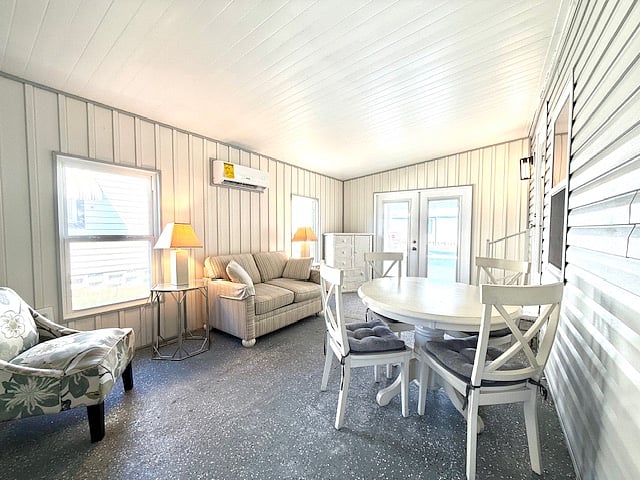 2nd Living Area
